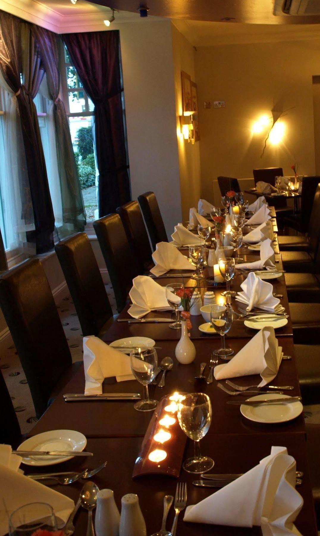 The Queensgate Hotel Питерборо Екстериор снимка